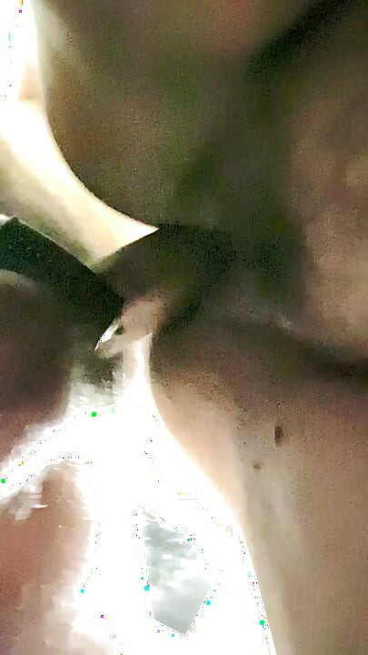 İri güzel evli kadın açılıyor