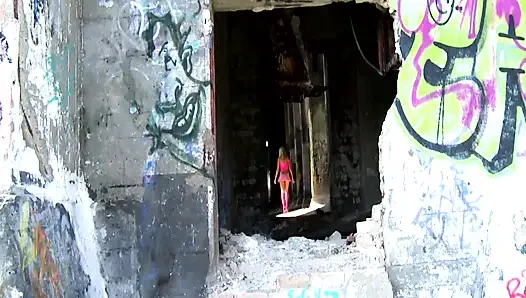 Sarışın Bebek Antinia Vahşi Evde Sikiş Festivali