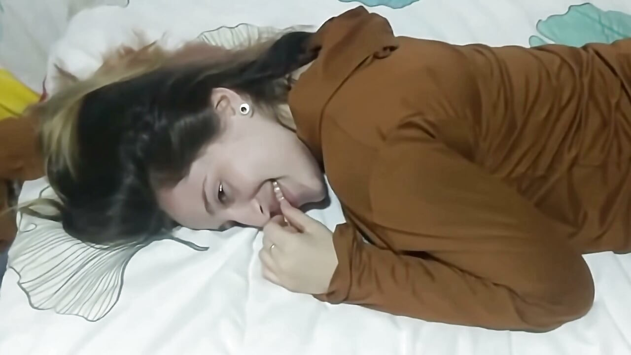 MOJA POLUSESTRA ME OTKRIVA KAKO SE KRIVAM DEO 2