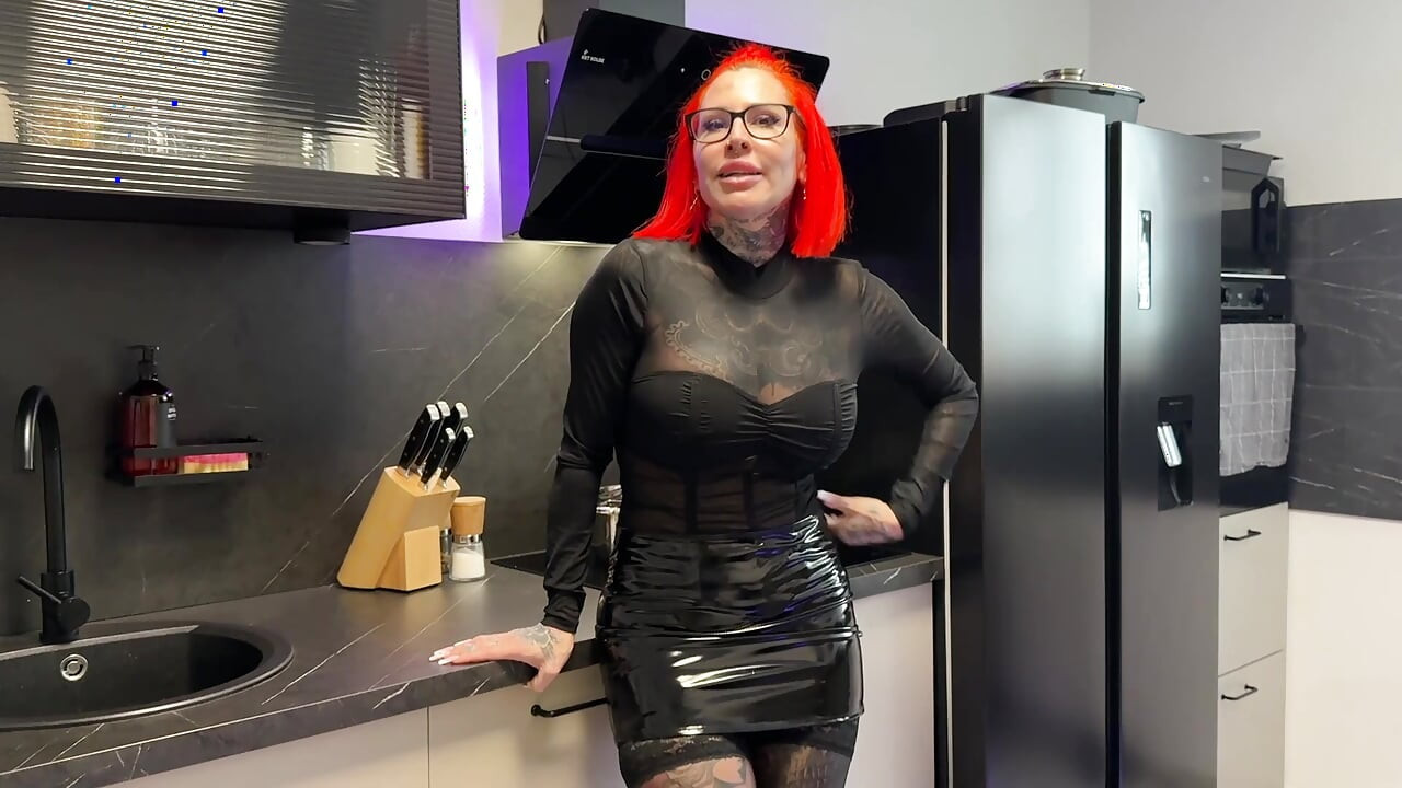 She doesn't let him go! That's why he fucks StiefMUTTI in the ass.