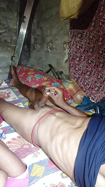 Indian Hot Man Pani Girne Wala