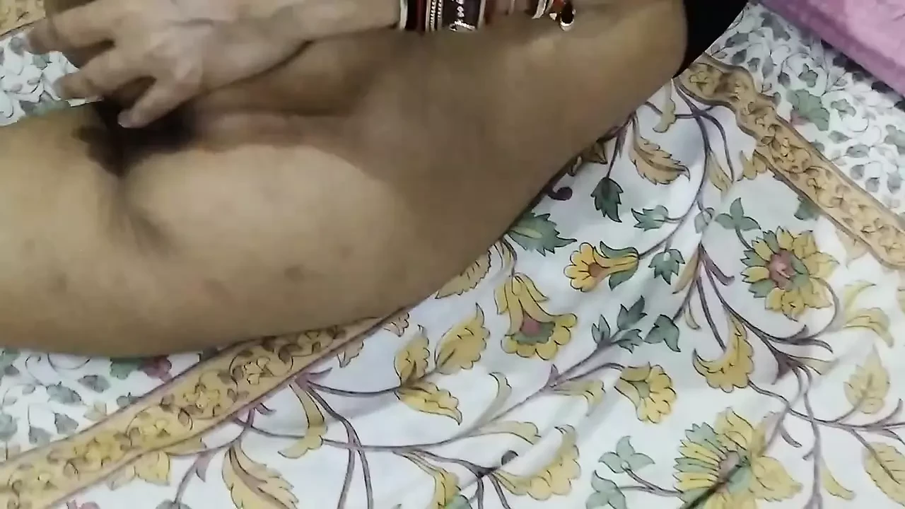 Homemade hot sex tiny hairy pussy licked out of sexual desire