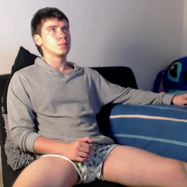 Latino s ukusnim kurcem dugim 18 cm