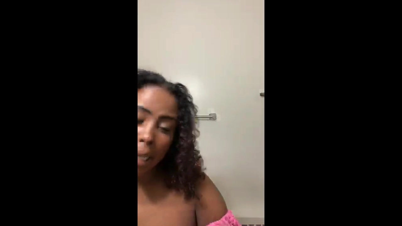 valenti31361672 - Pussy show