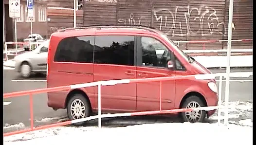 Ateşli Kızlar Vahşi BDSM Seanslarında Domine Ediyor