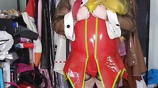 Kigurumi Roll в костюме зайчика из ПВХ, игра с дыханием и вибратор без рук