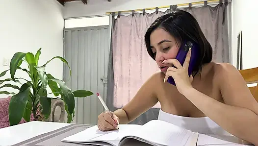 Memek berbulu saudara tiri latinku bikin aku sange berat sampai aku crot di dalam memek sempitnya