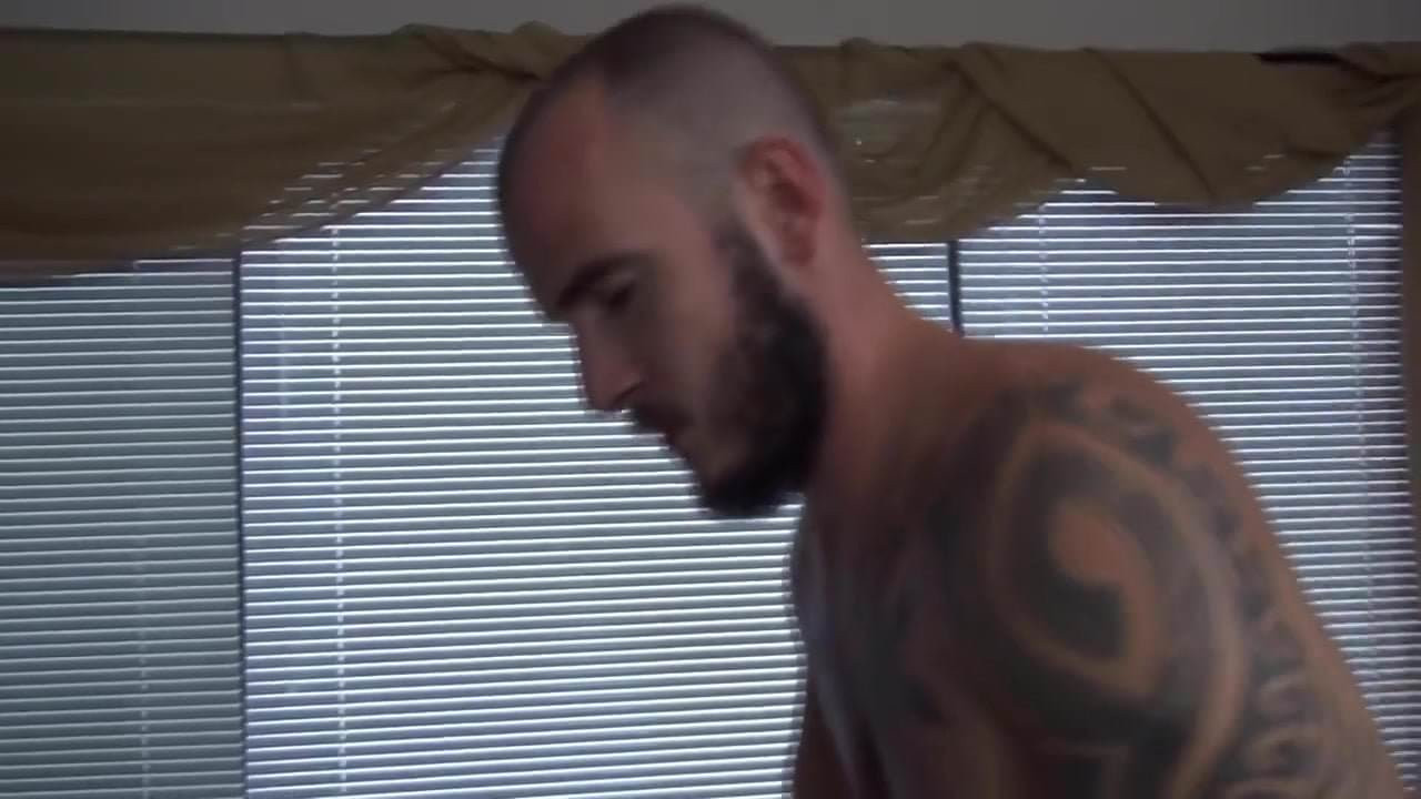 Hunks Bareback