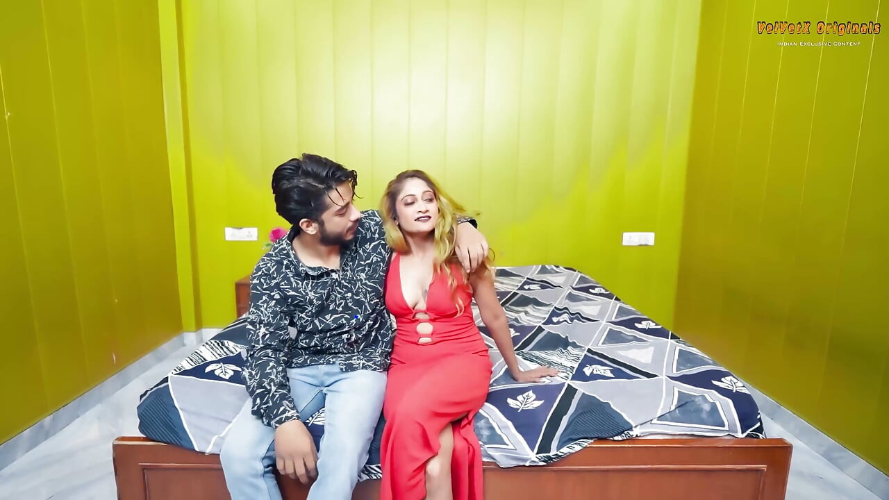 Desi Girlfriend and Her Padosi Boyfriend Had Full Nude Sex Indian Hindi Porn Video 4K