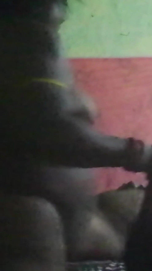Piękna desi pulchna bhabhi zerżnięta i ciesząca się devar | Klip 1