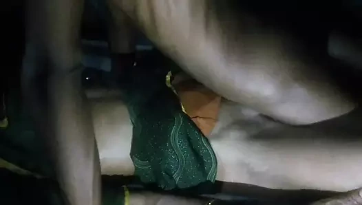 Sister-in-law got the brother-in-law to with a fat dragon condom, the wish was fulfilled in the night, sister-in-law's very jaatke lage, desi bhabhi village sex Hindi