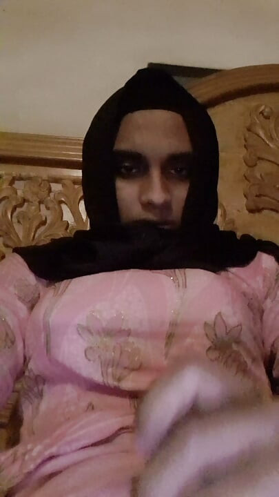 Desi caliente crossdresser auto placer