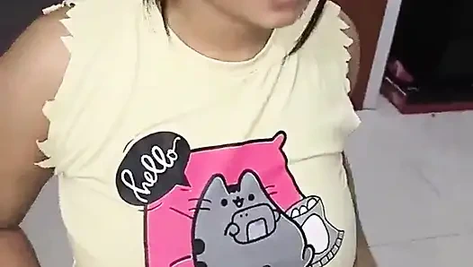 Ngentot memek belia istriku yang masih 18 tahun dengan memek belia super hot