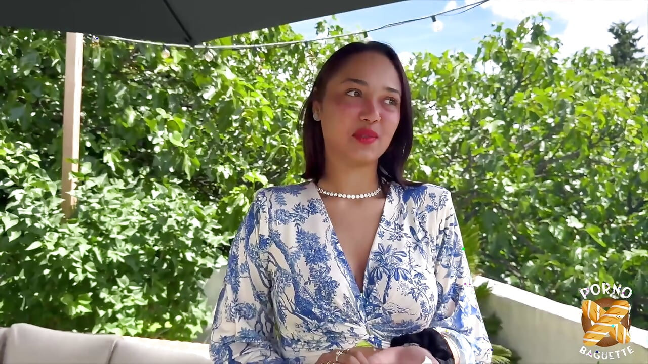 אלקטרה, בחורה יפה, אוהבת סקס חזק!