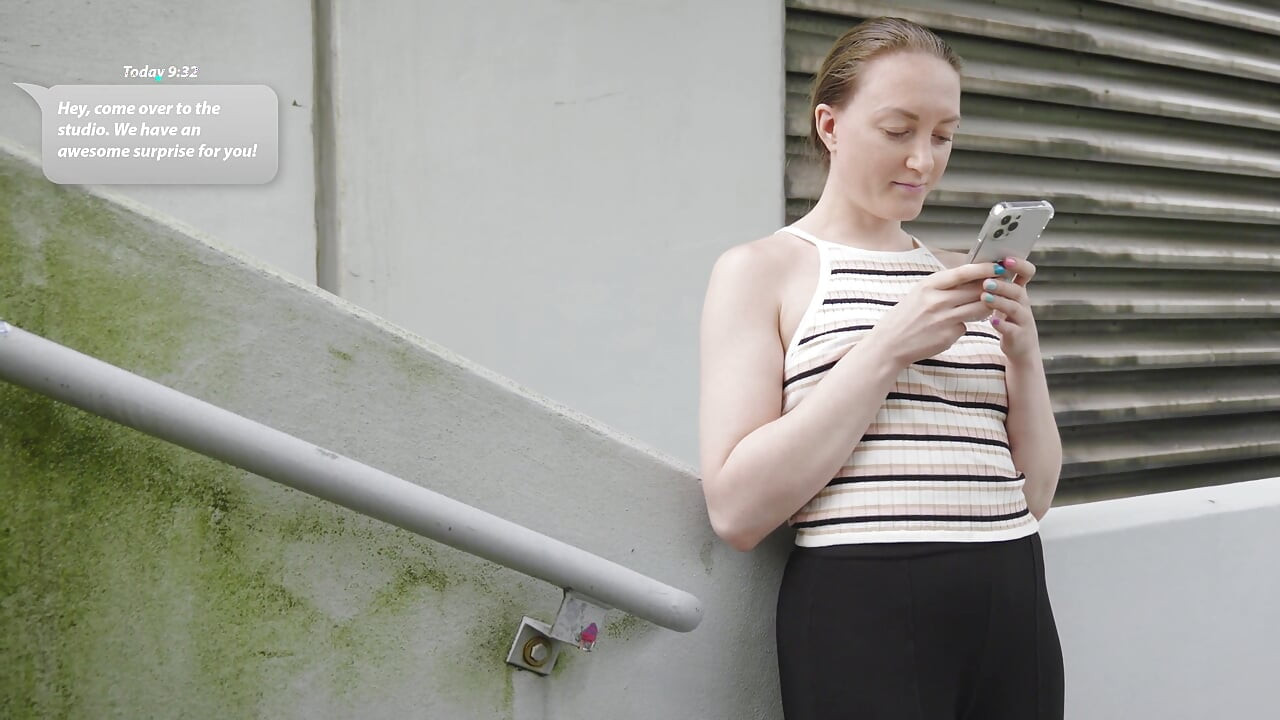 Julia Maze yang dicukur dan dikongkek