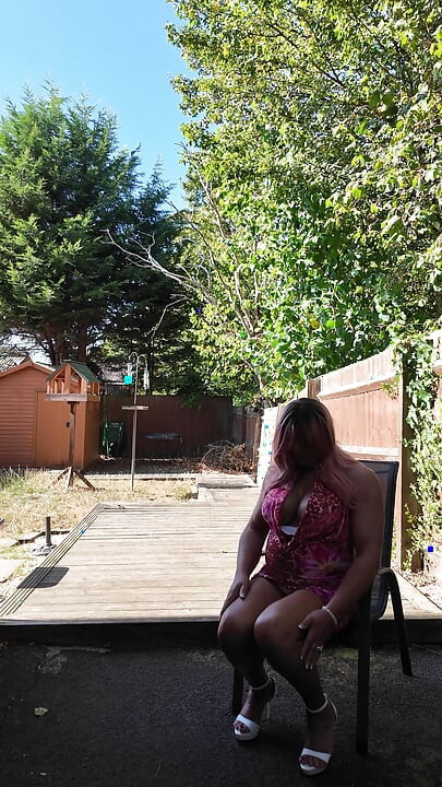Sexy Crossdresser kellycd2022 in my summer dress and heels
