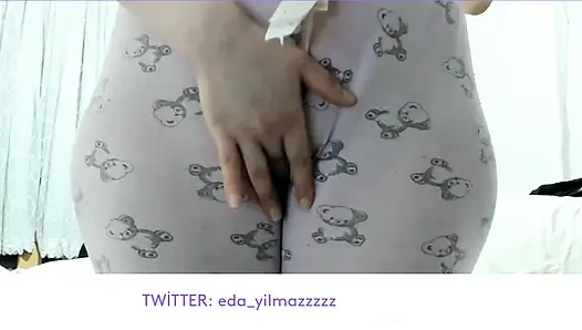 CAMELTOE- MASTURBATION IN PAJAMAS- TURKISH MILF- TURKISH PORN