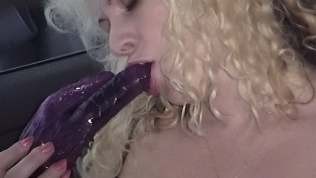 Horny MILF in the car