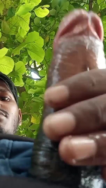 Must-share moment from "Desi Indian boy ykal hastmaithun"