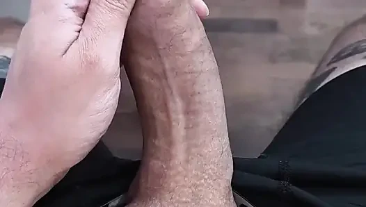 Çok büyük bir penis