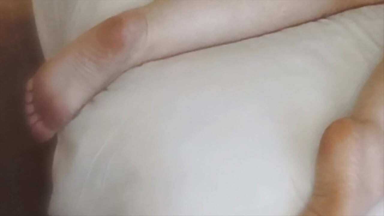 Hot Blonde Milf feet play