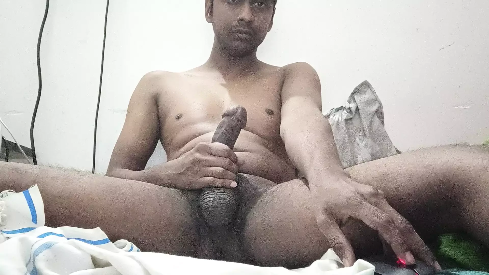alone loockroom #blackcock #bigcock