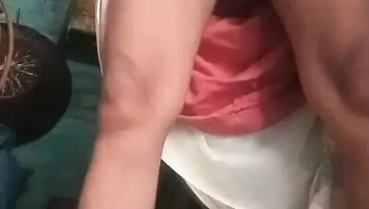 Ateşli kız baldız amını parmaklıyor