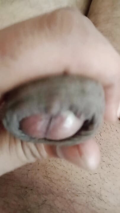 Look at the correct way of masturbation, look at how the college girl masturbated and shook her penis, it was fun, look