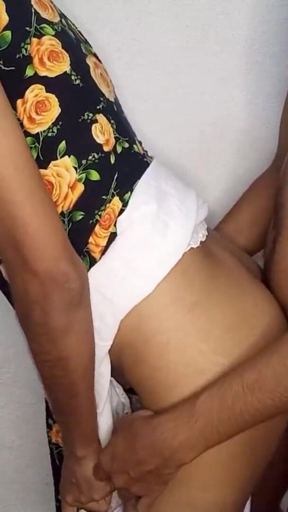 Sri Lankan very beautiful village girl fuck cum inside pussy | Clip 1