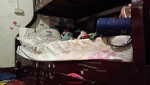 получил быстрый оргазм траха во время сессии