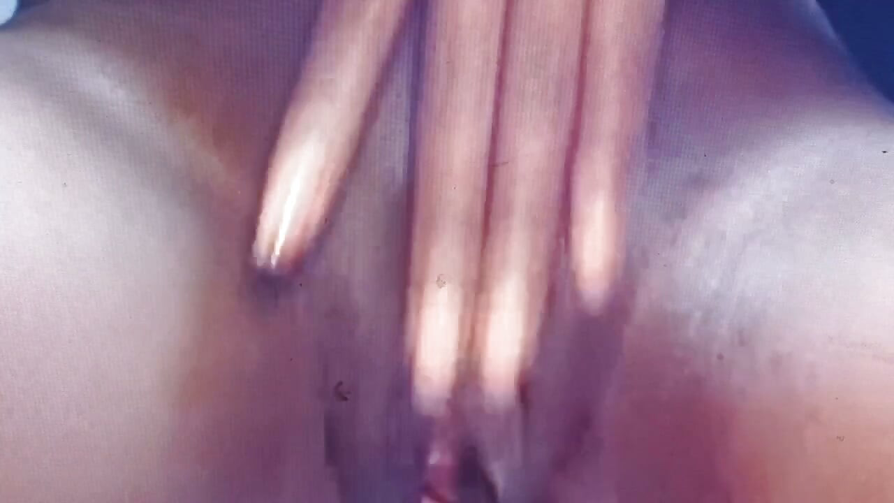 Burundian Masturbated