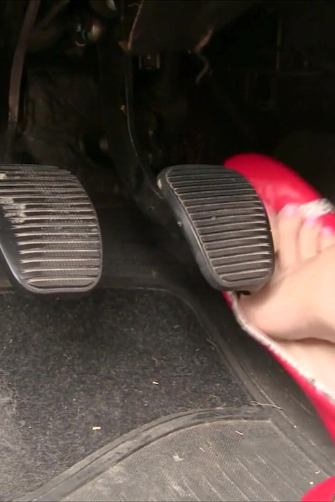 Sexy Barefeet Pedal Pumping in Scarlet Buckled Flats