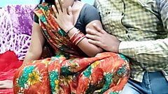 印度人妻在自制性爱视频中乱搞devar