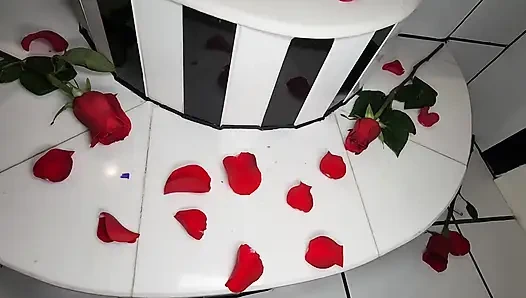 Hotwife Lexi Love Behind the Scenes Milk Bath Photo Shoot!