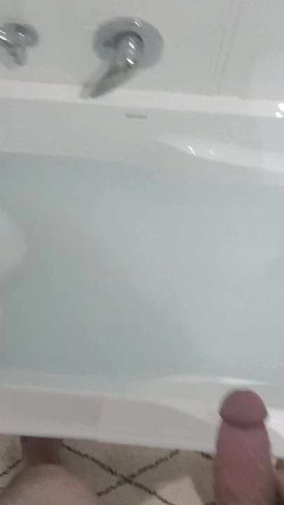 Cumming in the tub