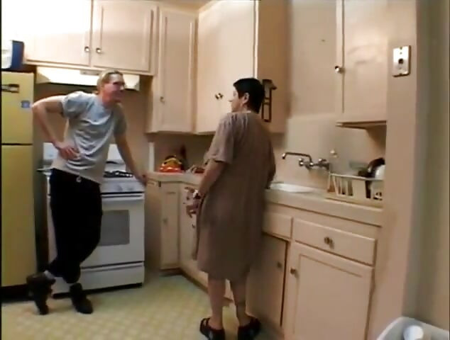 Gran milf en acción ...     (Película original completa)