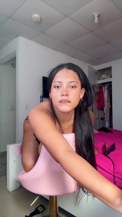 Latina teen in squirt and masturbation very exciting | Clip 3