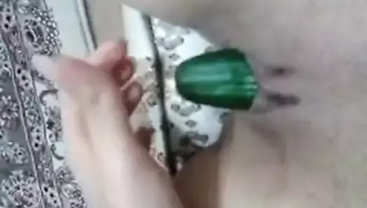IRAN Girl Masturbating with Cucumber in Pussy MA