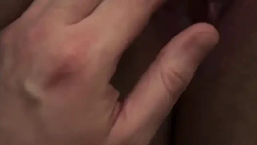 Kerja dan fisting bengkak yang lincah