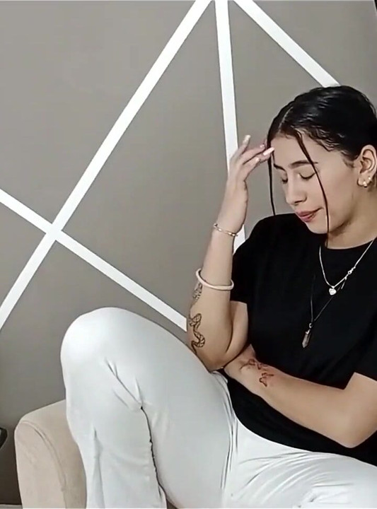 My Stepsister Asks Me to Teach Her How to Fuck with Her Boyfriend and I Give Her a Good Fucking Bitch Part 1