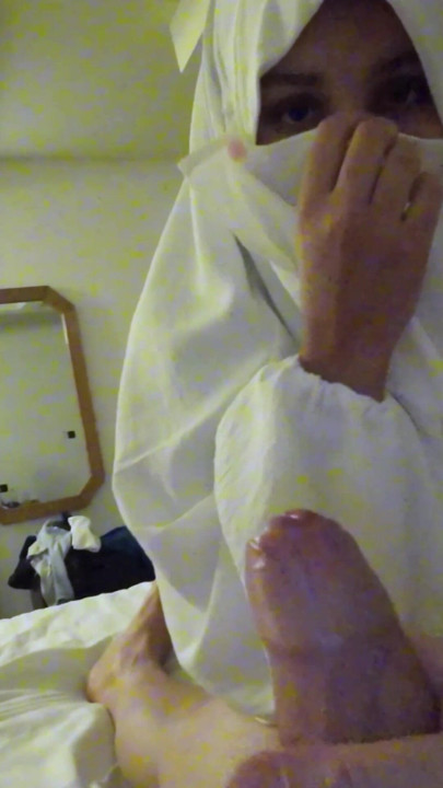 Girl in Burka Cum walk and public pissing