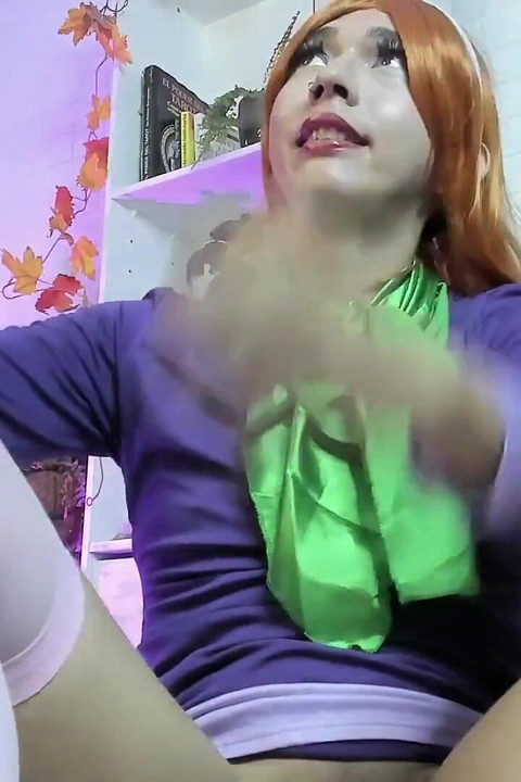 Giant Daphne Havin Fun with Her Little Human Before Eat Him