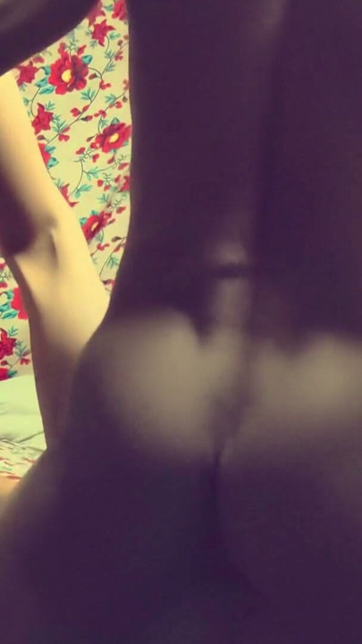 nastolatka desi 18 lat Anal z chłopakiem hardcore pieprzenie ciasnej dupy | Klip 1