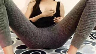 I can't stop squirting with orgasm – saarabhabhi6