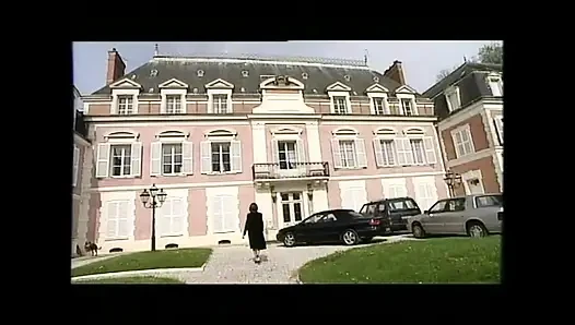 Шоу в театре молодой рыжей танцовщицы трахнули и кончили в рот