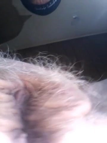 Wrinkled 66yo pussy!
