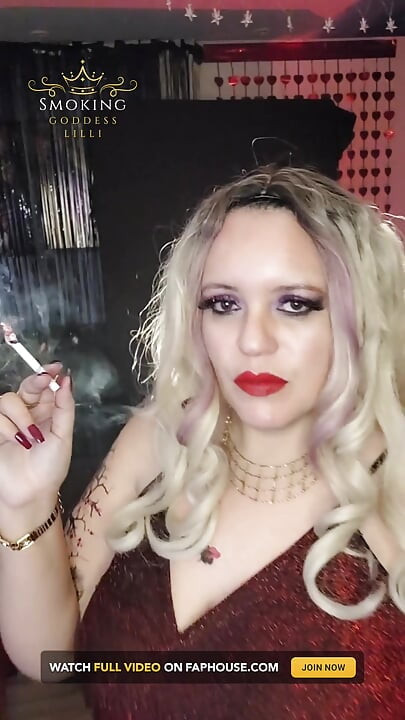Smoking Marlboro