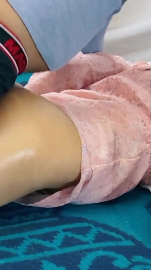 SOTELI BAHAN KO BHAI NE MOBILE GAME KHELNE K BAHANE HI FULL HINDI ROLEPLAY PORN SLIMGIRL | Clip 2
