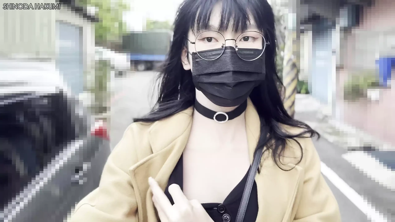 HA30Wearing sexy dress and black stockings to visit someone, anal masturbated and ejaculated on his balcony