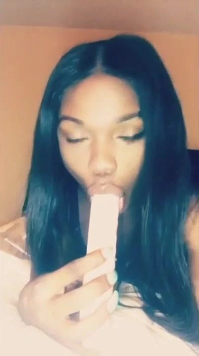 Big Booty Ebony Tranny Babe Strokes & Cums